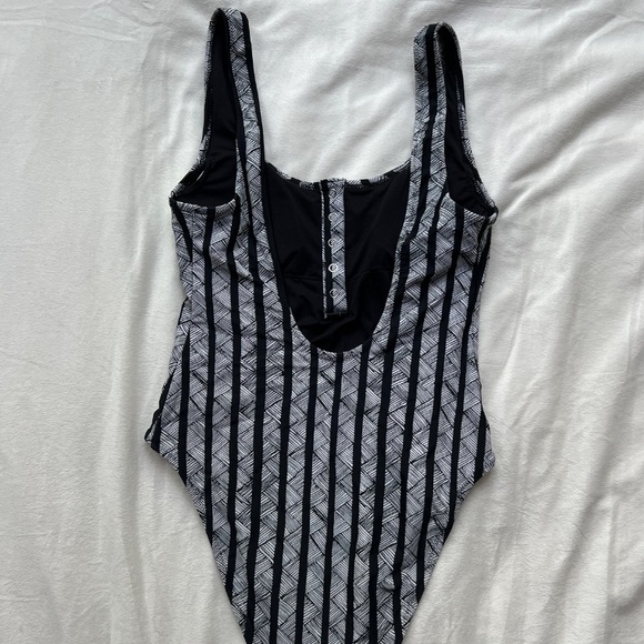 aerie one piece swimsuit - Picture 2 of 2